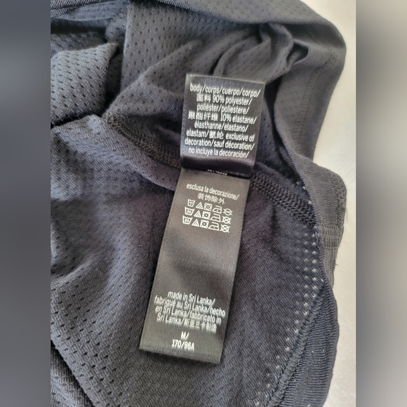 Victoria's Secret Sport Mesh Tank NWT - Picture 6 of 6